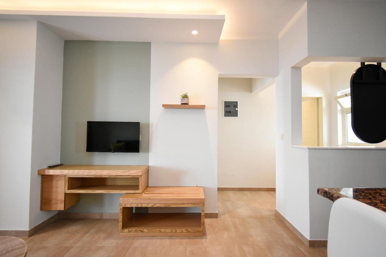Elena Village Hotel & Suites Миртеа Экстерьер фото